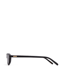 The Rodrigo by BANBE are oval sunglasses designed with a sleek, streamlined silhouette for effortlessly refined styling.