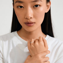 PILGRIM | LULU RECYCLED RING
Silver-plated Mom stack ring
Simple and understated design
Adjustable size for a perfect fit
A timeless piece
Crafted from 99% recycled materials

Composition: 99% Recycled Brass, 1% Plating
