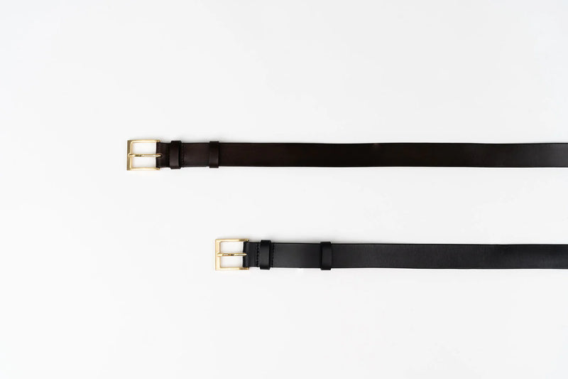 HUMIDITY LIFESTYLE - CLASSIC BELT IN BLACK.
A timeless belt crafted with 100% smooth leather, double leather keeper and rounded brass buckle.
100% leather.
Smooth leather strap.
Brass buckle.
Adjustable - 7 holes.
Responsibly sourced leather .