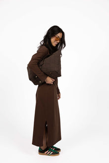 HUMIDITY LIFESTYLE
Comfy, cool and effortlessly wearable. Meet the Banter Skirt – your new fuss-free essential made for daily wear. This skirt features a clean silhouette, comfortable waistband and soft cotton feel that makes it the kind of piece you’ll reach for on repeat. Pair it with sneakers and our Wildfire Long Sleeve Tee for a sporty off-duty look, or mix and match with knits and jackets for effortless layering. Banter is the skirt you’ll want to live in.