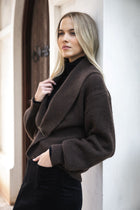 HUMIDITY LIFESTYLE - LIANA CARDI
The Liana Cardi is back. She is a stylish addition to any winter wardrobe, keeping you lovely and warm all season long. Liana offers a nice change from a jacket or coat that can cover everything and take over your whole look. The complementary detachable brass closure allows you to effortlessly switch up your style. Soft balloon sleeves add a touch of femininity and elegance, making this a perfect piece for any occasion.