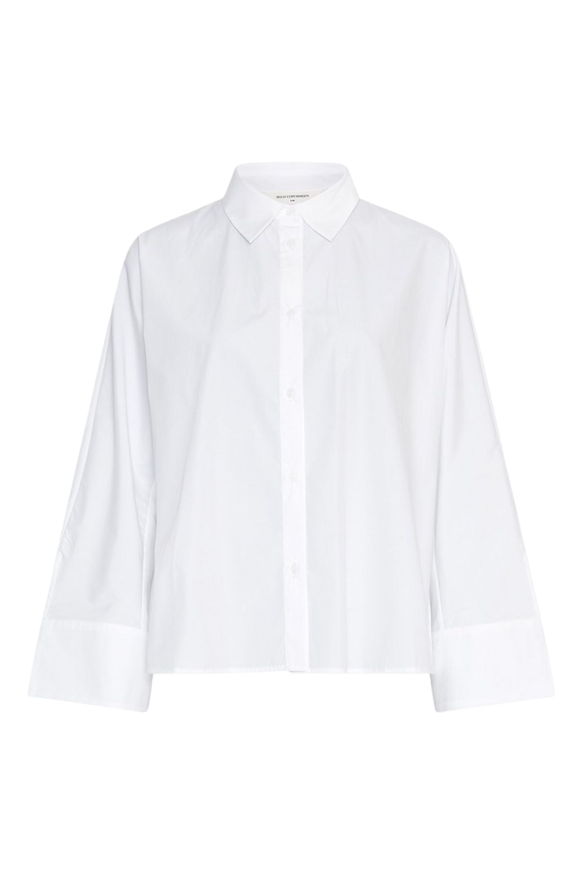 MSCH Natalia Zenika Boxy Shirt - Classic White, Reworked

The white shirt, with a little more shape. The MSCH Natalia Zenika Boxy Shirt takes a wardrobe classic and gives it a modern, structured silhouette with clever adjustable detailing.