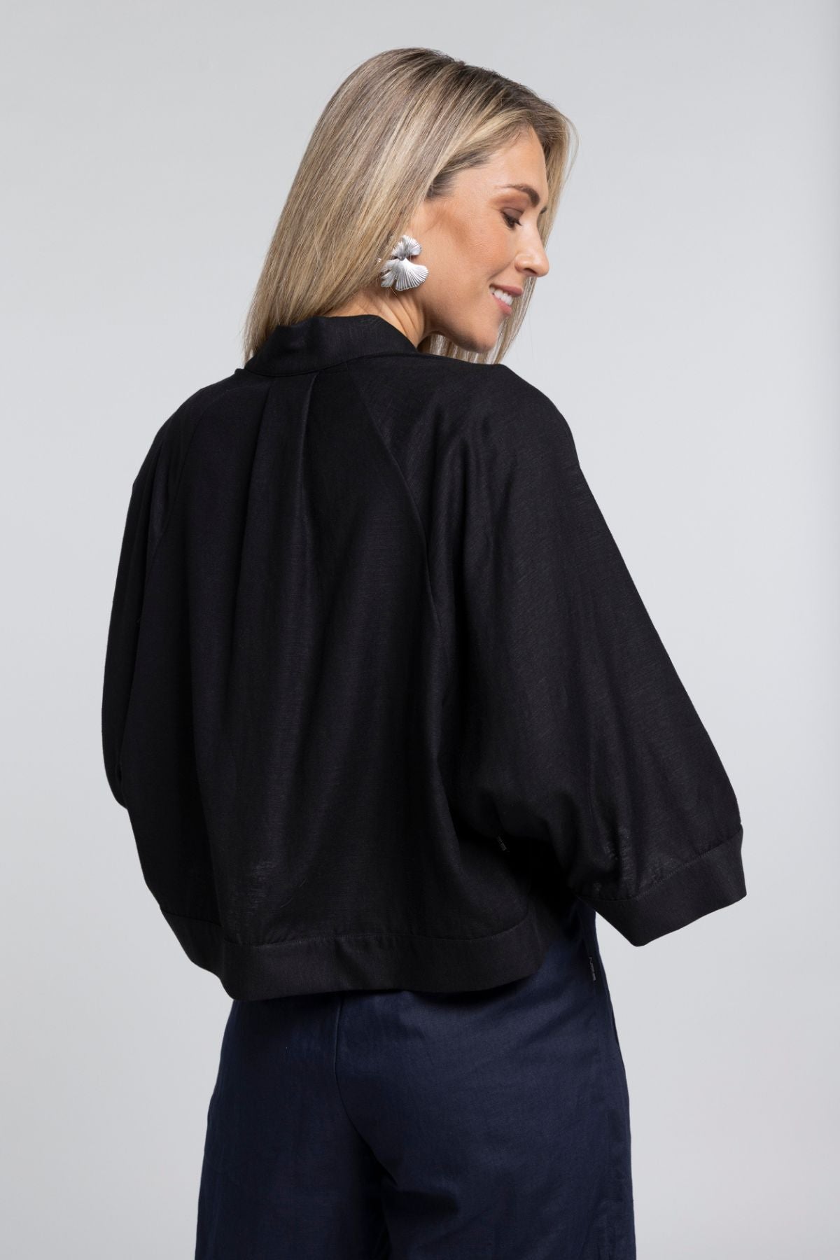 Pure Jacket - The Effortless Summer Layer

The N-E-S Pure Jacket is an easy throw-on layer with a relaxed silhouette and a subtle utilitarian edge. Designed for those days when you want a little more than a tee but nothing too structured, it brings effortless polish to simple summer dressing.

Designed and made responsibly in New Zealand