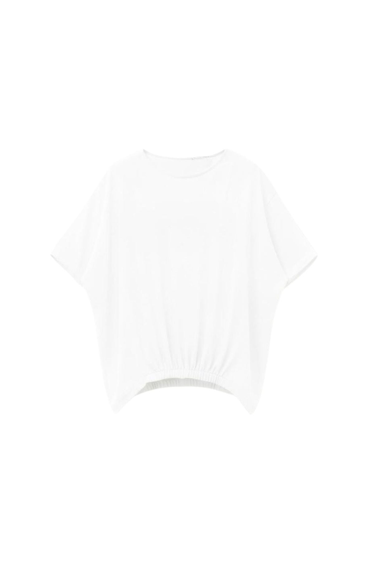 N-E-S Repeat Top - A Favourite, Repeated

Back for summer by popular demand. The N-E-S Repeat Top is a top-selling silhouette loved for its effortless drape, relaxed shape and clever detailing that does the styling for you.

Designed and made responsibly in New Zealand