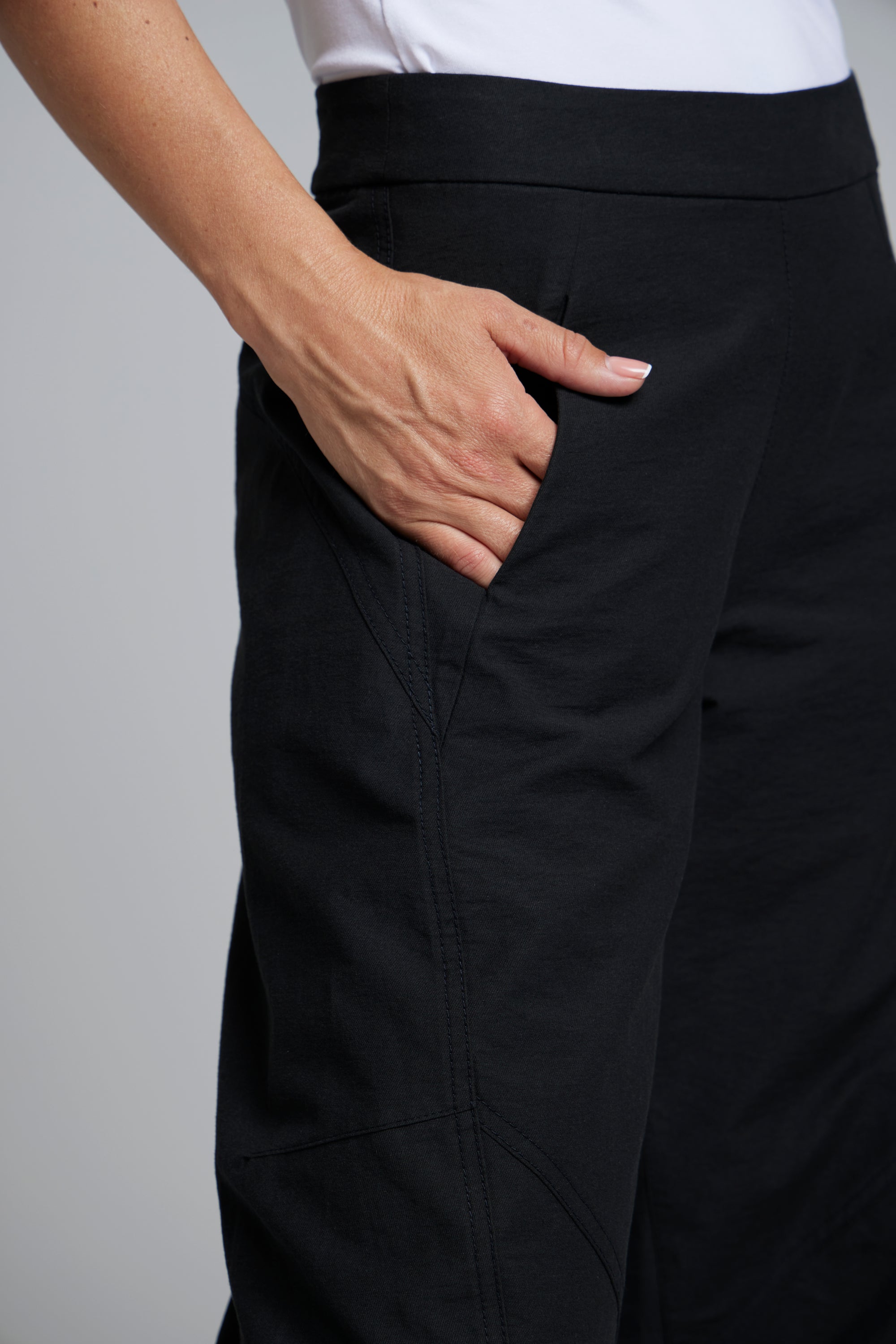 The NES Demi Pant – a relaxed barrel leg pant with elastic waist and utility detailing. Comfortable, modern and NZ made.