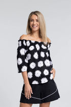 Ease Daisy Top - Relaxed, Feminine and Made to Move

An effortless piece designed for versatility and ease. The N-E-S Ease Top offers a soft, flowing silhouette that can be styled your way - bringing a sense of ease and femininity to everyday dressing.

Designed and made responsibly in New Zealand