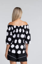 Ease Daisy Top - Relaxed, Feminine and Made to Move

An effortless piece designed for versatility and ease. The N-E-S Ease Top offers a soft, flowing silhouette that can be styled your way - bringing a sense of ease and femininity to everyday dressing.

Designed and made responsibly in New Zealand