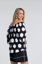 Ease Daisy Top - Relaxed, Feminine and Made to Move

An effortless piece designed for versatility and ease. The N-E-S Ease Top offers a soft, flowing silhouette that can be styled your way - bringing a sense of ease and femininity to everyday dressing.

Designed and made responsibly in New Zealand