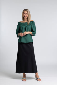 Ease Linen Top - Relaxed, Feminine and Made to Move

An effortless piece designed for versatility and ease. The N-E-S Ease Top offers a soft, flowing silhouette that can be styled your way - bringing a sense of ease and femininity to everyday dressing.

Designed and made responsibly in New Zealand