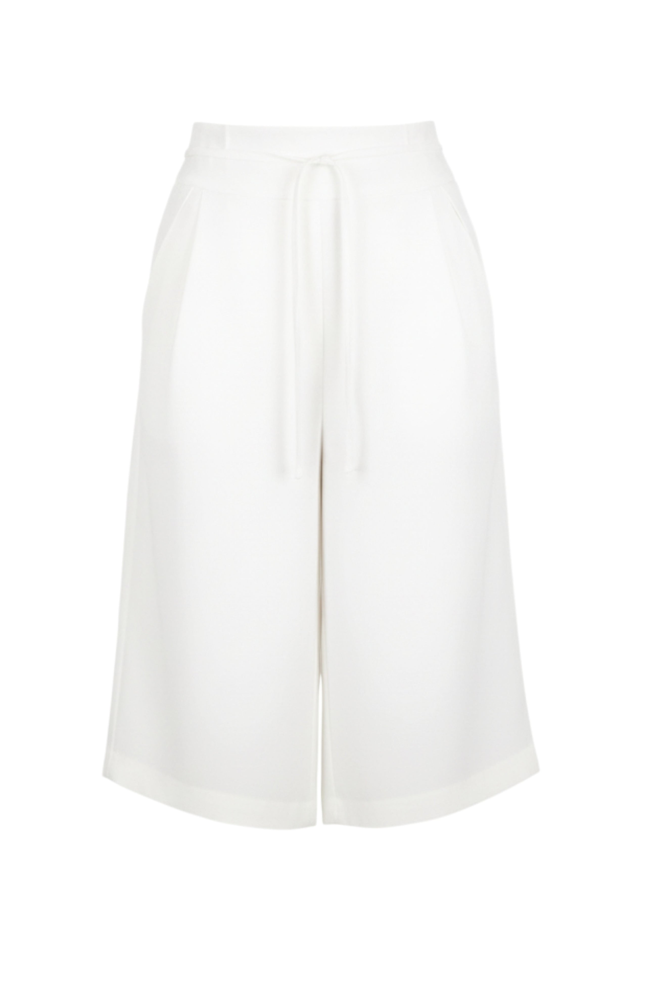 The N-E-S Rita Short – a linen-cotton short with relaxed fit, pleat detail and elastic waist. Lightweight, versatile and NZ made.