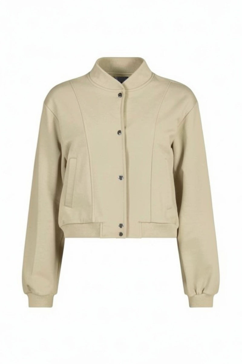 The NES Zadie Bomber by N-E-S – a clean ponte bomber with cotton rib trims and snap domes. Modern, versatile and NZ made. Available in Black or Latte.