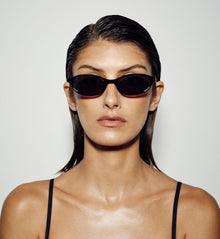 The Rodrigo by BANBE are oval sunglasses designed with a sleek, streamlined silhouette for effortlessly refined styling.
