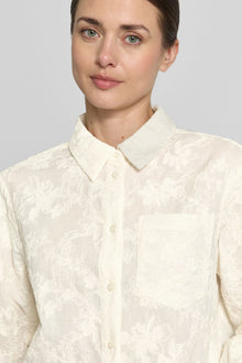 MSCH Sylvia Shirt - The Classic Shirt, With Texture

A fresh take on a wardrobe essential. The MSCH Sylvia Shirt brings subtle texture to the classic button-up with a delicate embroidered floral finish that gives this everyday piece a little more personality.