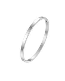 RYLEE Bracelet by Castel & Co in gold with a slim, refined silhouette designed for effortless everyday wear. Clean and modern in feel, it sits neatly on the wrist, perfect for stacking or wearing on its own. Crafted from stainless steel with gold plating, featuring a 5.8 cm diameter and 0.4 cm width. Waterproof, hypoallergenic, and lightweight at 15g.
