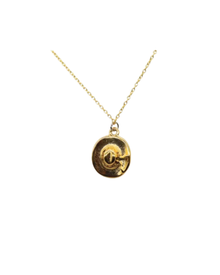 Howdy Necklace by Castel & Co is a gold-plated stainless steel necklace featuring a playful cowboy hat detail. Designed with a fine, lightweight chain to keep the look balanced and easy to wear, it works well layered or styled solo as a statement piece. Necklace length 40 + 5 cm extension, secured with a lobster claw clasp. Lightweight (5g), waterproof, and hypoallergenic.