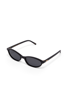 The Rodrigo by BANBE are oval sunglasses designed with a sleek, streamlined silhouette for effortlessly refined styling.