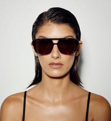 The Del Ray by BANBE are contemporary aviator sunglasses designed to bring a bold, modern edge to your accessories collection.
