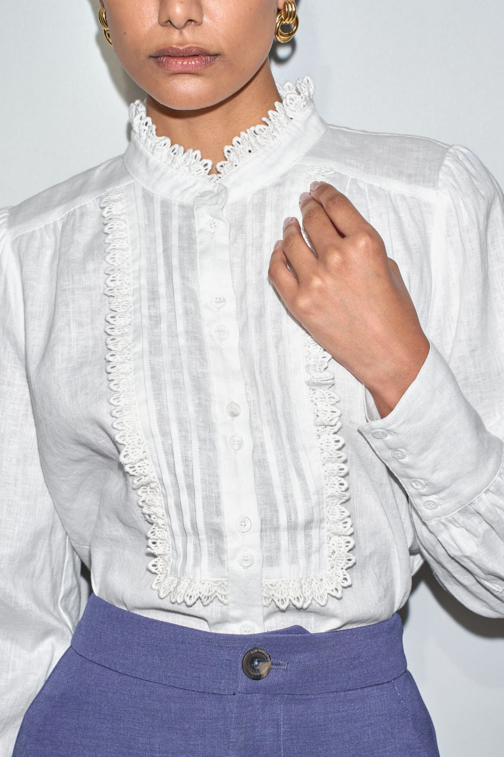 Zoe Kratzmann Haze top
The haze top distils refinement, romance and precision into a blouse that feels effortless to wear and enduring to own. a signature piece, everyday luxury.