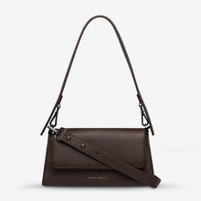 We don't take calling this bag Zenith lightly. As the new high point of your bag collection, 'Zenith' comes with a longer strap for use as a relaxed crossbody, or swap in the shorter strap to transform her into a dressier shoulder bag. On the back of the bag there's a slider pocket for easy phone storage/access, and on the front, a fancy magnet close flap that'll have you opening and closing her just for the hell of it.