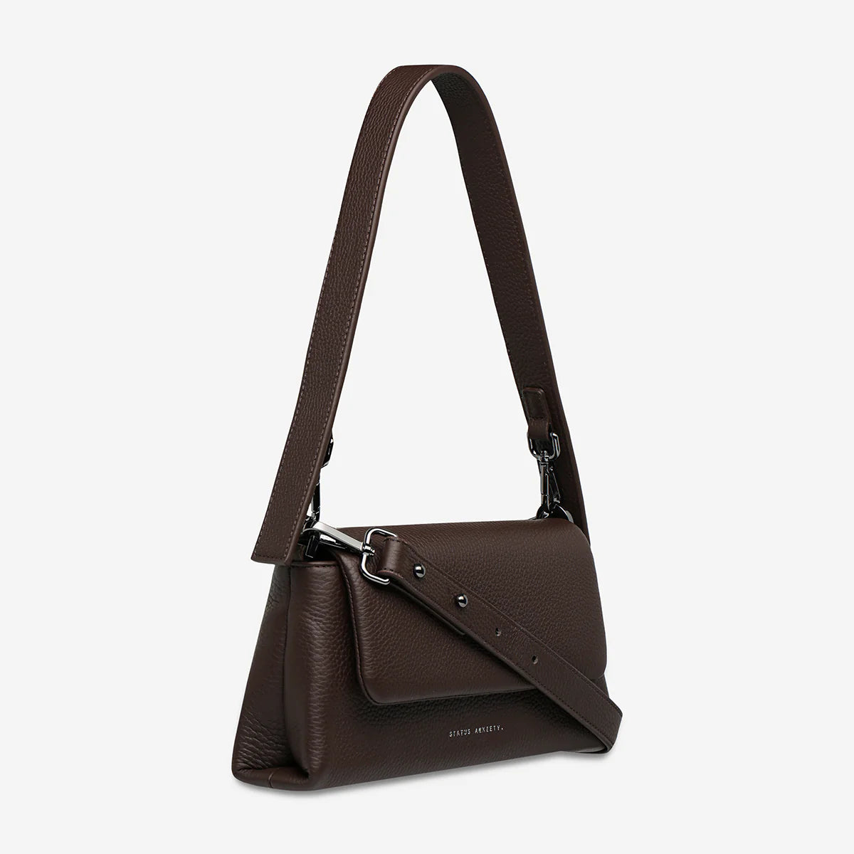 We don't take calling this bag Zenith lightly. As the new high point of your bag collection, 'Zenith' comes with a longer strap for use as a relaxed crossbody, or swap in the shorter strap to transform her into a dressier shoulder bag. On the back of the bag there's a slider pocket for easy phone storage/access, and on the front, a fancy magnet close flap that'll have you opening and closing her just for the hell of it.